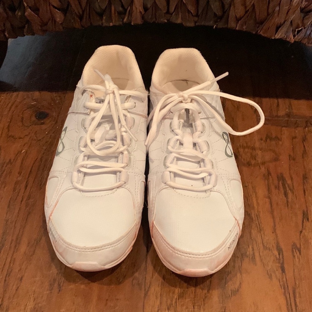 Nfinity rival cheer shoes
